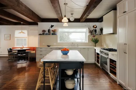 286 Blue Hill Road Hudson NY 12534