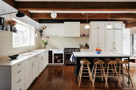 286 Blue Hill Road Hudson NY 12534