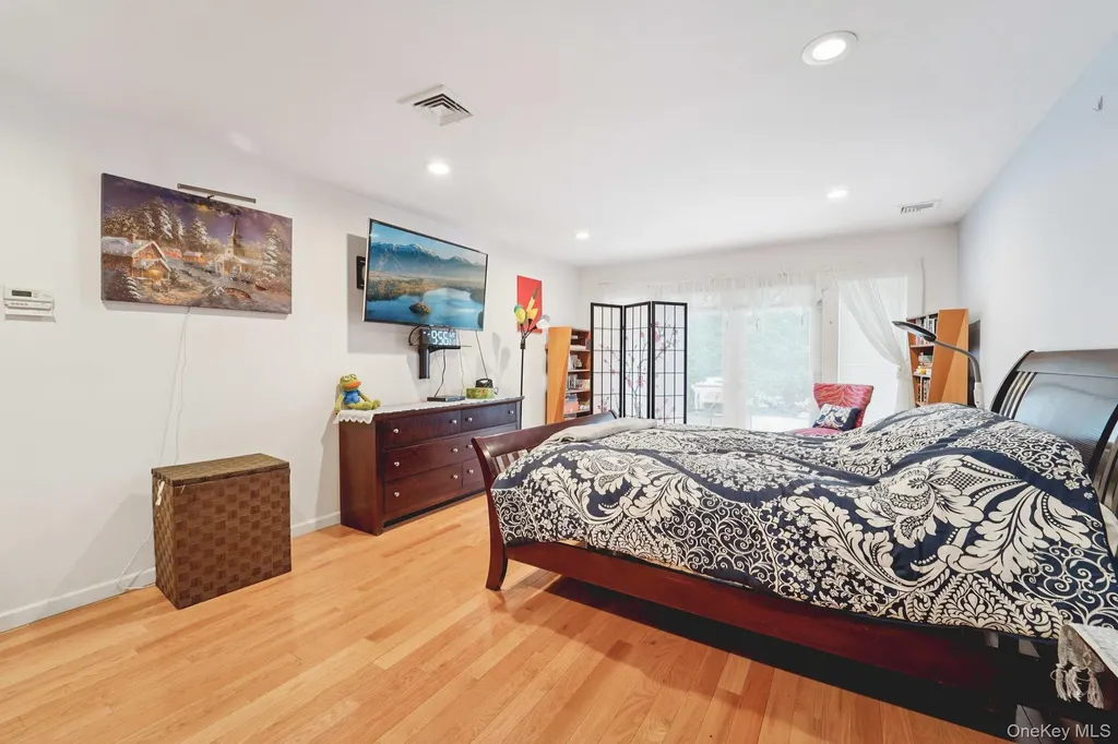 12 Chippewa Court Suffern NY 10901