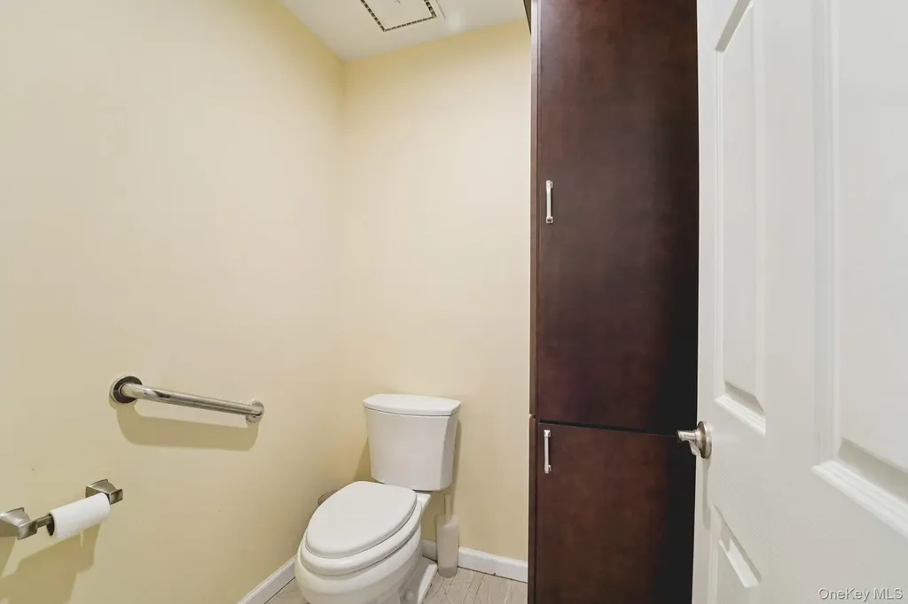 12 Chippewa Court Suffern NY 10901