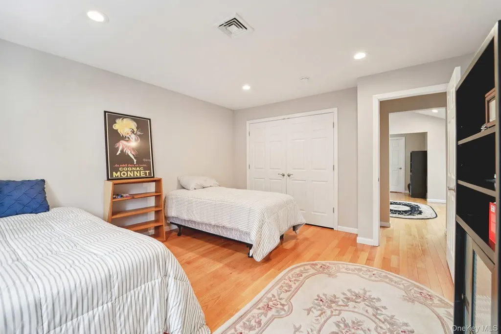 12 Chippewa Court Suffern NY 10901