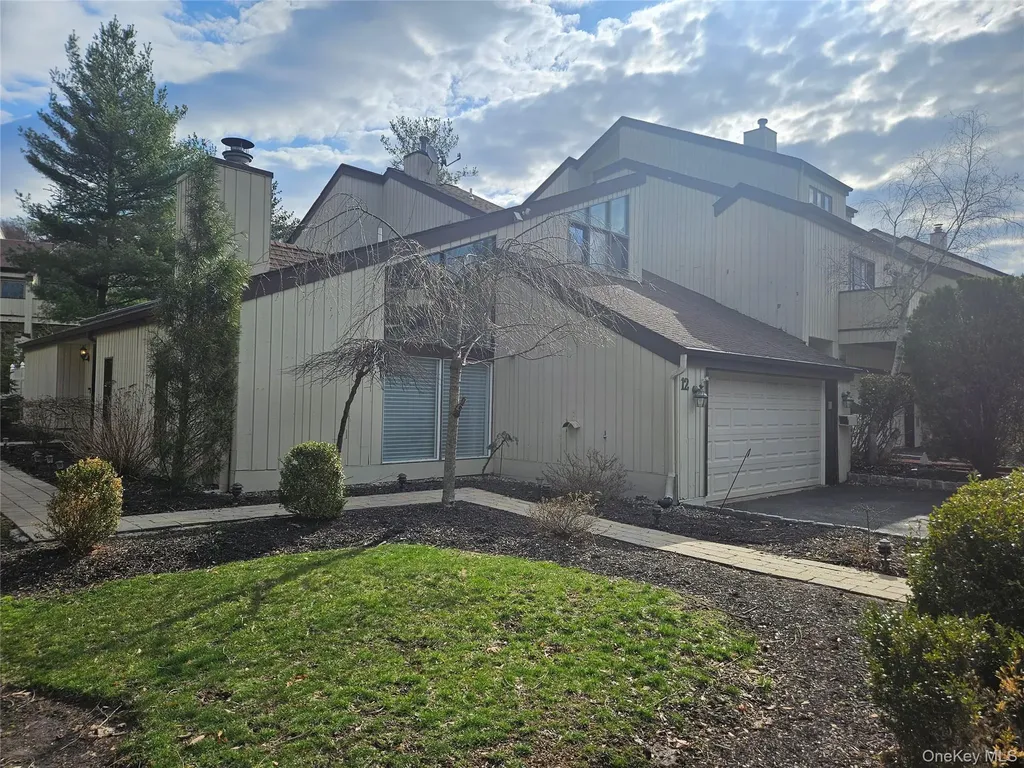 12 Chippewa Court Suffern NY 10901