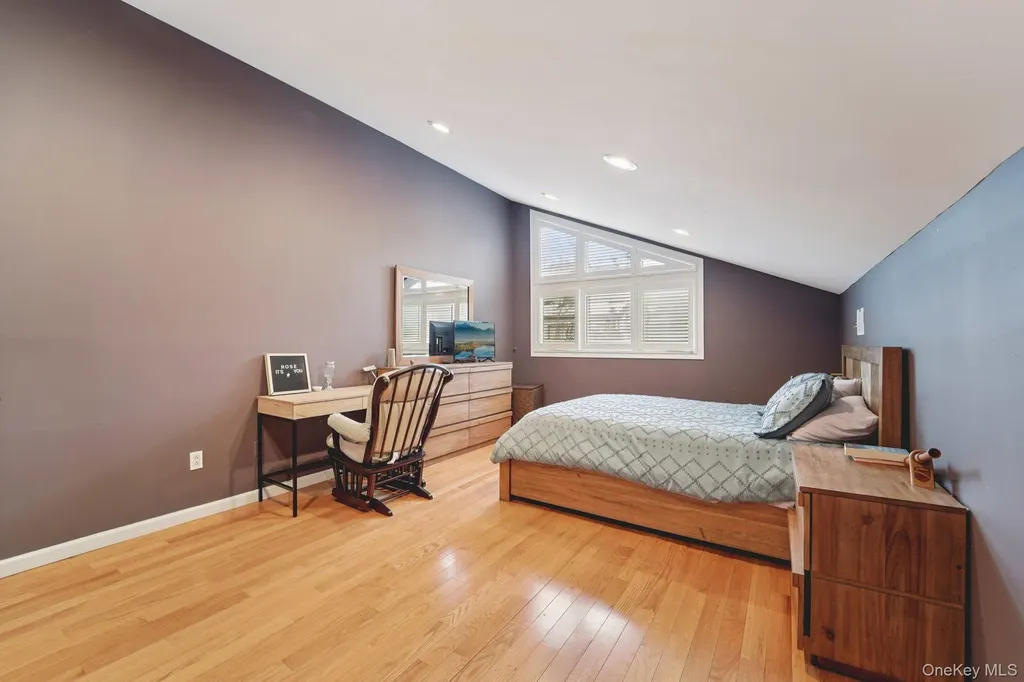12 Chippewa Court Suffern NY 10901