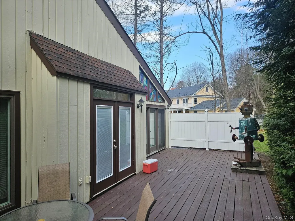 12 Chippewa Court Suffern NY 10901