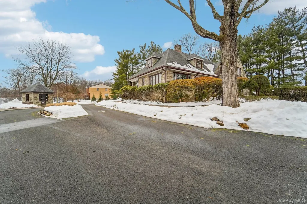 12 Chippewa Court Suffern NY 10901