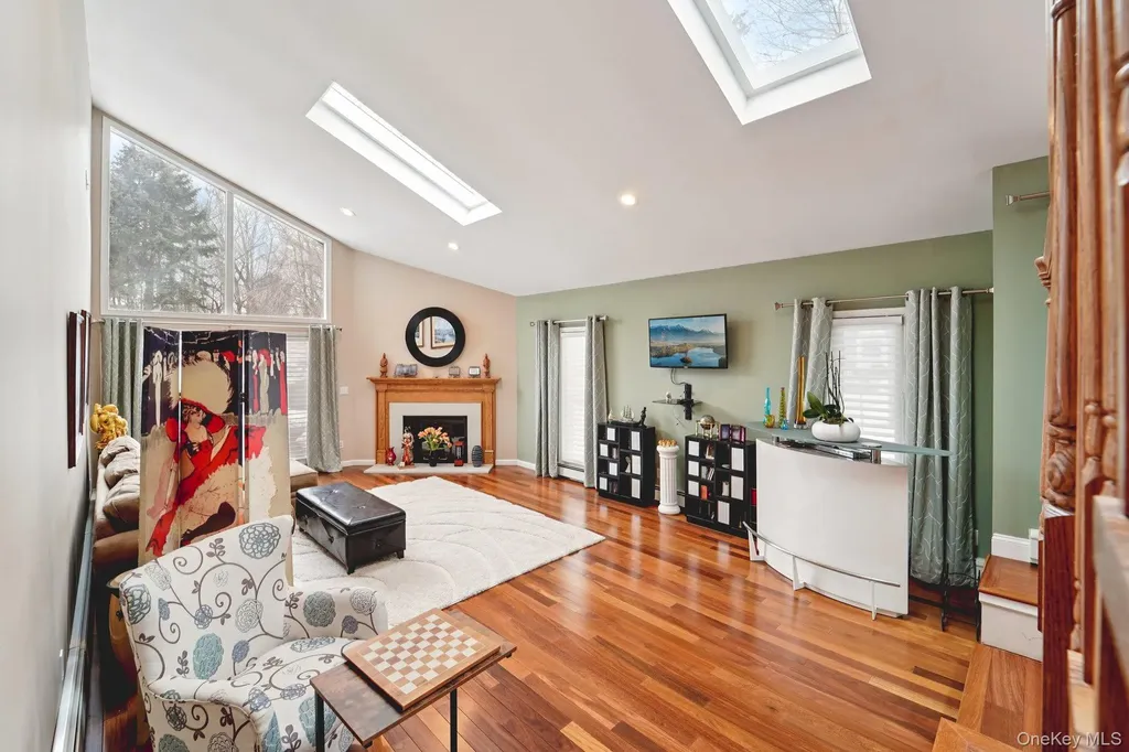 12 Chippewa Court Suffern NY 10901