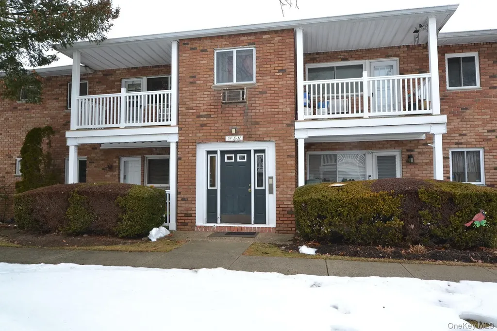 59 Adams Road Central Islip NY 11722