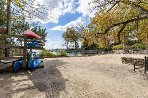 69 Brevoort Lane Rye NY 10580
