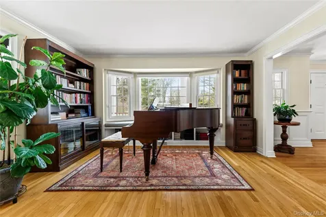 69 Brevoort Lane Rye NY 10580
