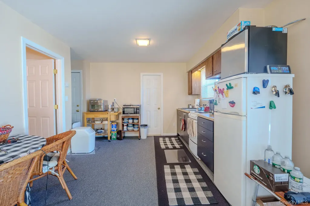 711 S Bayview Avenue Freeport NY 11520