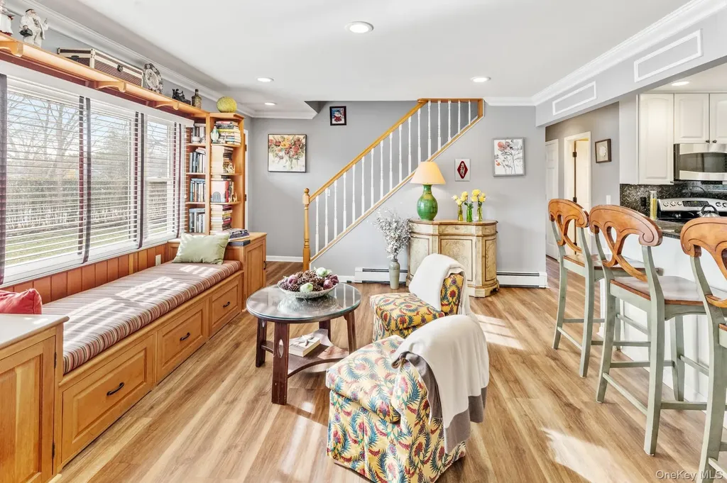79 E Tiana Road Hampton Bays NY 11946