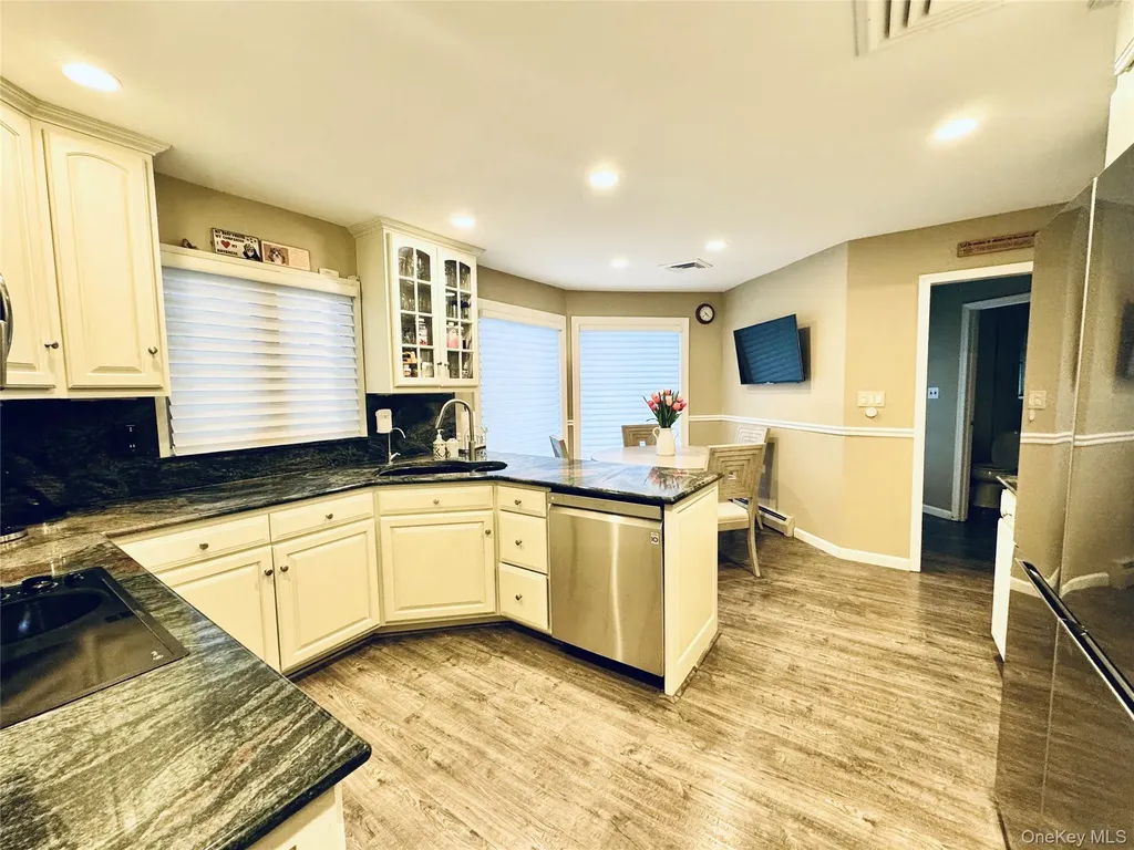 42 Hearthstone Drive Dix Hills NY 11746