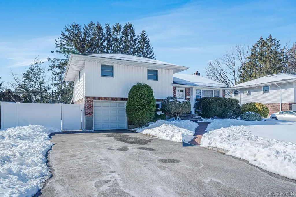 24 Kings Park Road Commack NY 11725