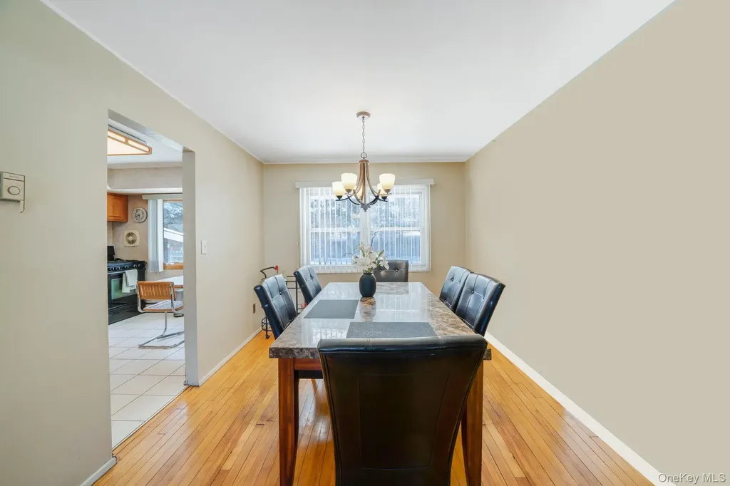 24 Kings Park Road Commack NY 11725