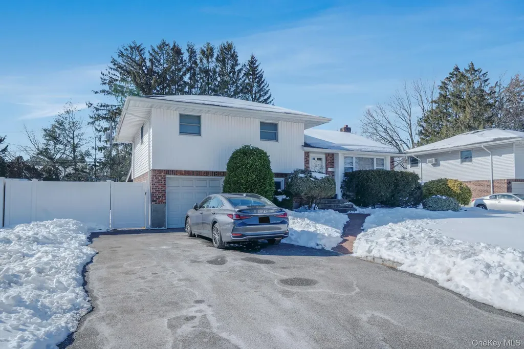 24 Kings Park Road Commack NY 11725