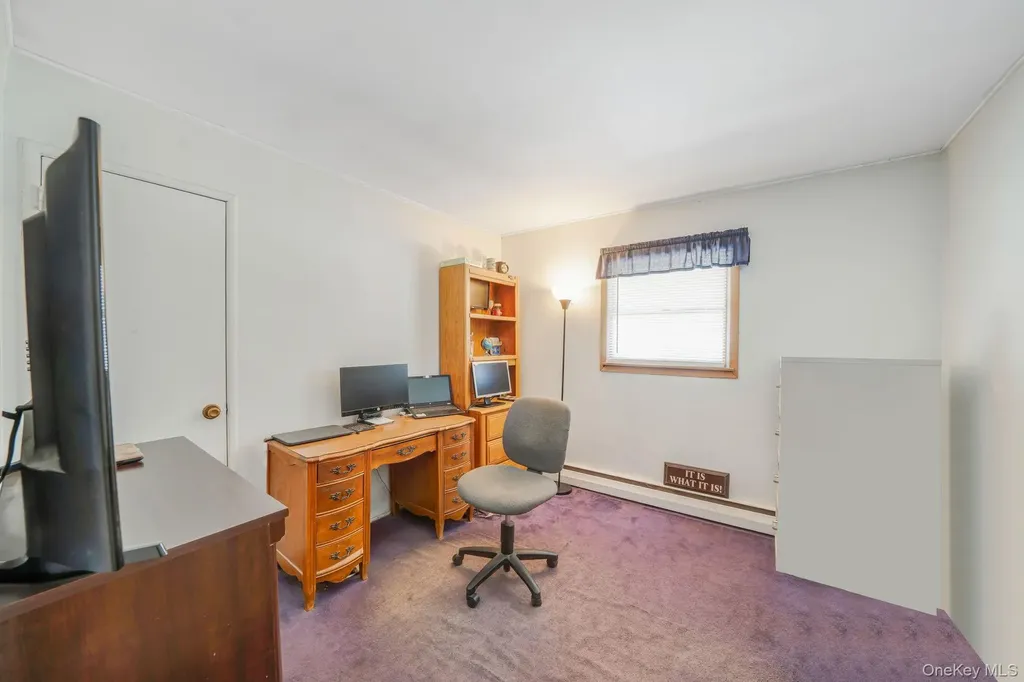24 Kings Park Road Commack NY 11725