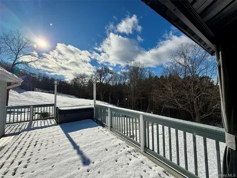 912-918 Hollow Road Clinton Corners NY 12514