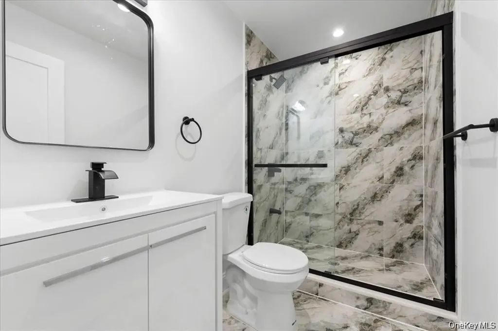 101 Thurton Place Yonkers NY 10704