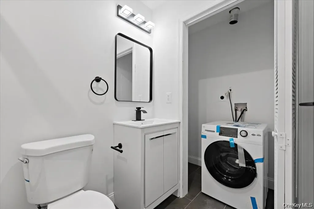 101 Thurton Place Yonkers NY 10704