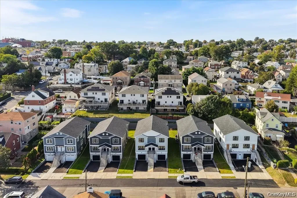 101 Thurton Place Yonkers NY 10704