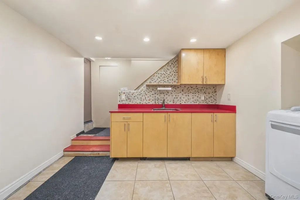 1840 21st Drive Astoria NY 11105
