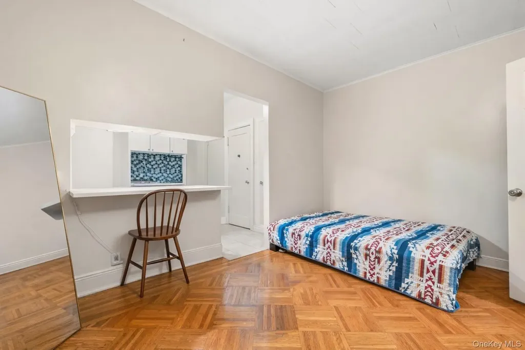 1840 21st Drive Astoria NY 11105