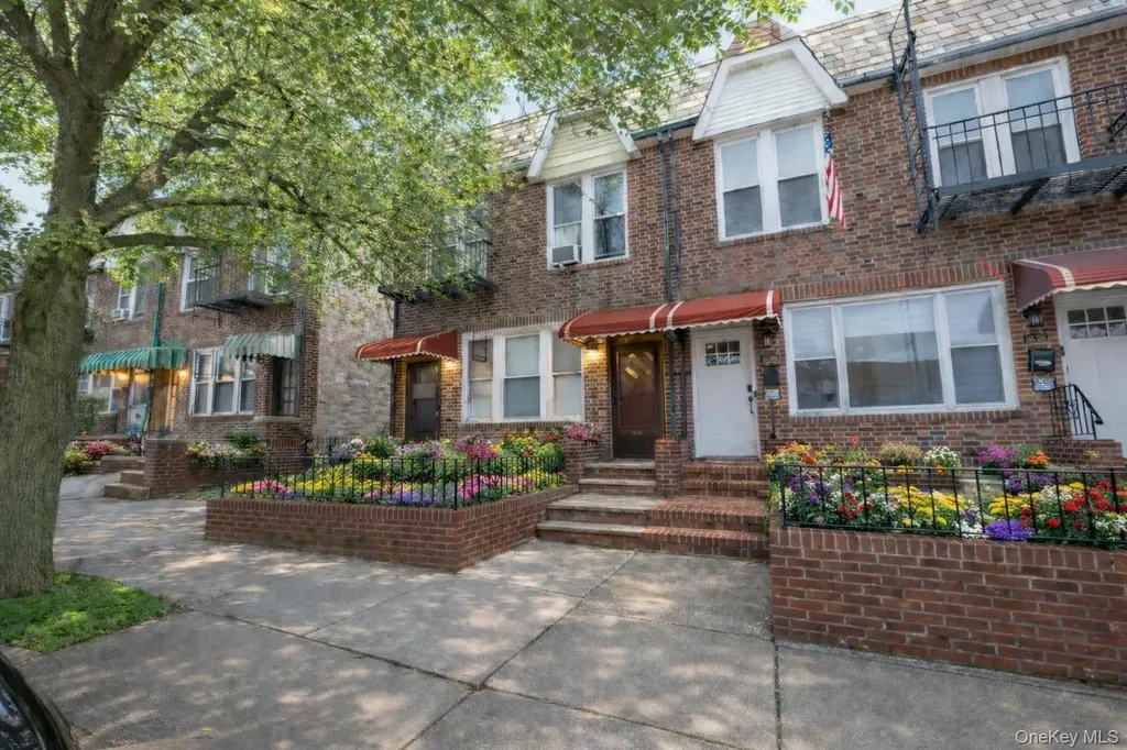 1840 21st Drive Astoria NY 11105
