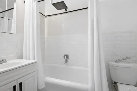 1840 21st Drive Astoria NY 11105