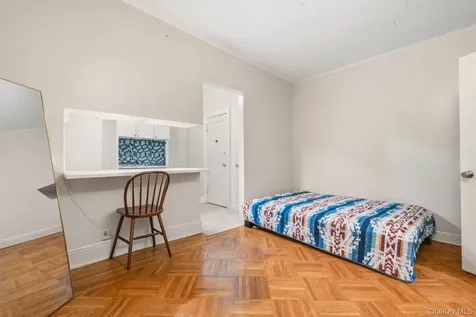 1840 21st Drive Astoria NY 11105