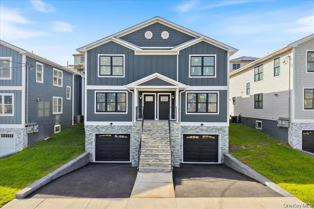 93 Thurton Place Yonkers NY 10704