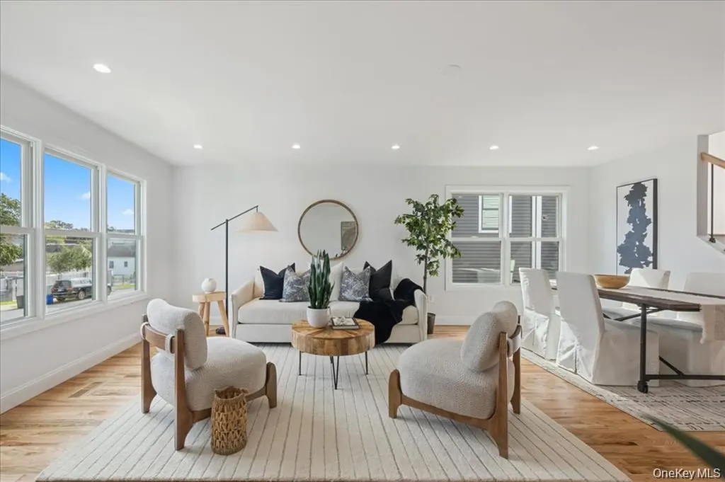 93 Thurton Place Yonkers NY 10704