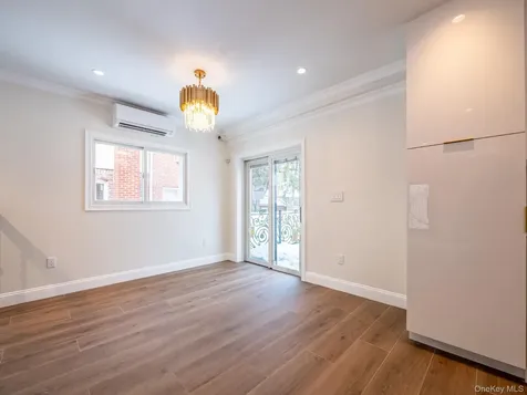 6961 180th Street Fresh Meadows NY 11365