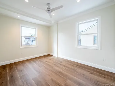 6961 180th Street Fresh Meadows NY 11365