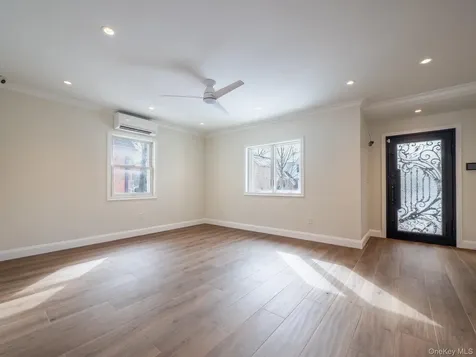 6961 180th Street Fresh Meadows NY 11365