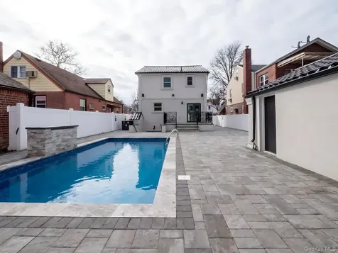 6961 180th Street Fresh Meadows NY 11365