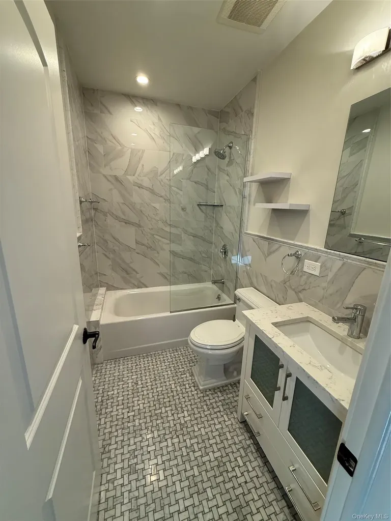 78-68 84th Street Glendale NY 11385