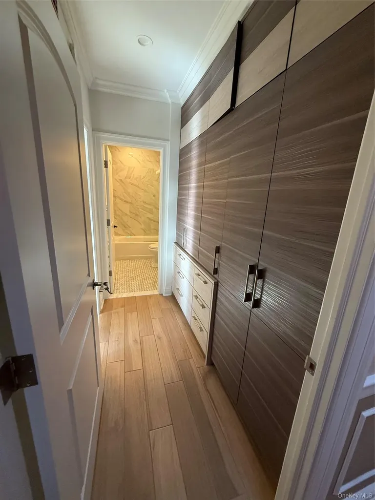 78-68 84th Street Glendale NY 11385