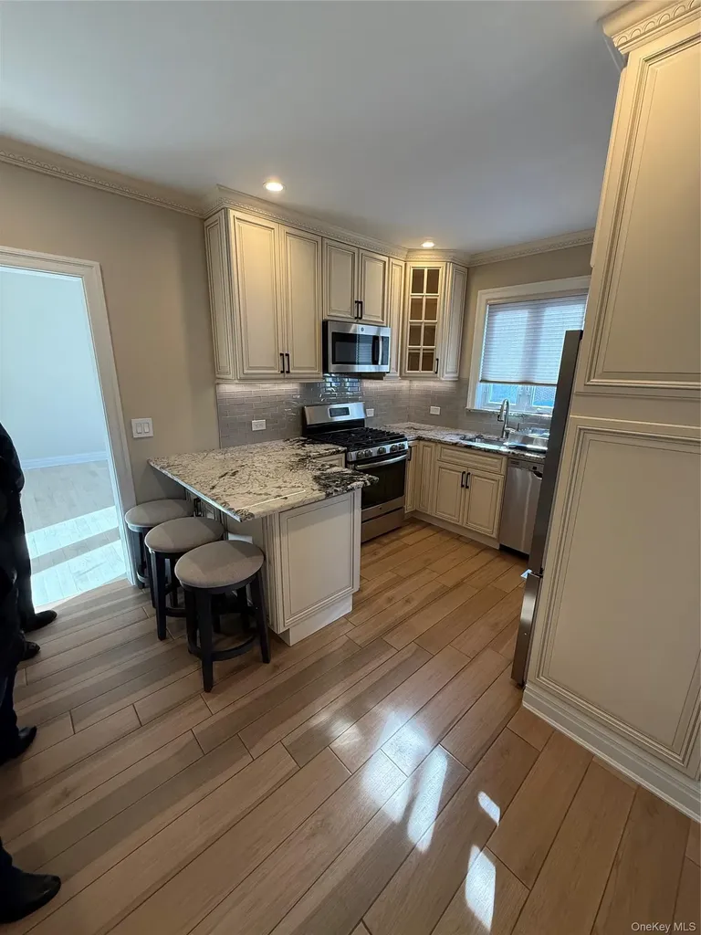 78-68 84th Street Glendale NY 11385