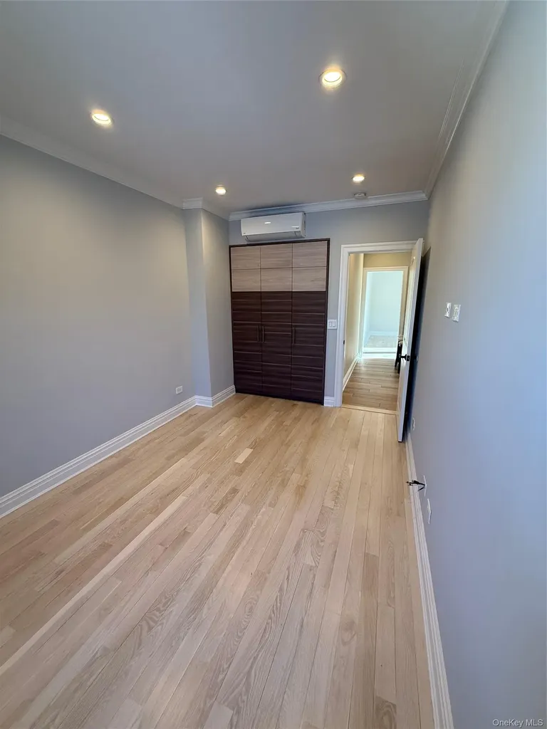 78-68 84th Street Glendale NY 11385