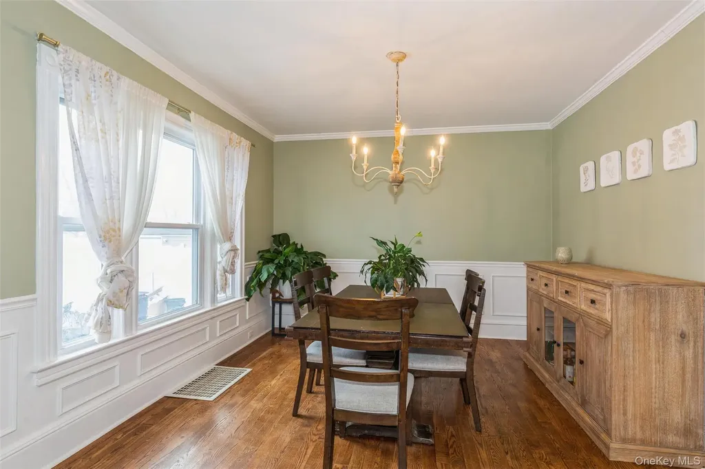 123 Carman Street Patchogue NY 11772