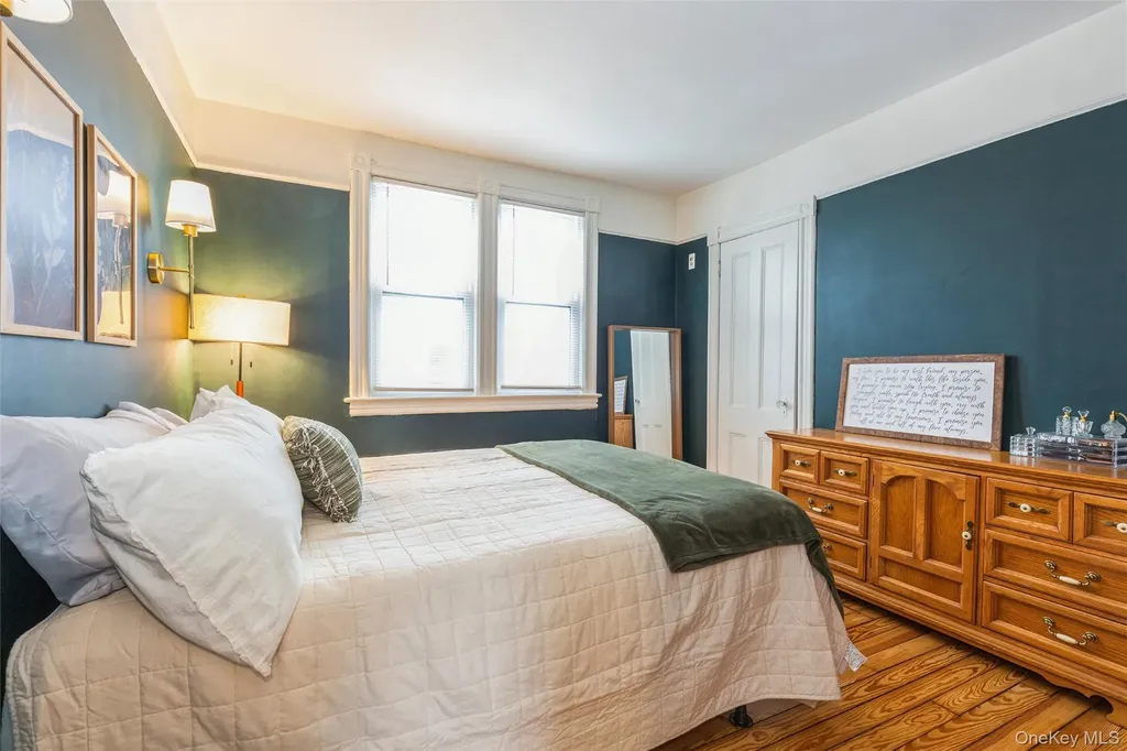 123 Carman Street Patchogue NY 11772