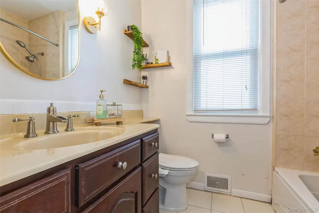 123 Carman Street Patchogue NY 11772
