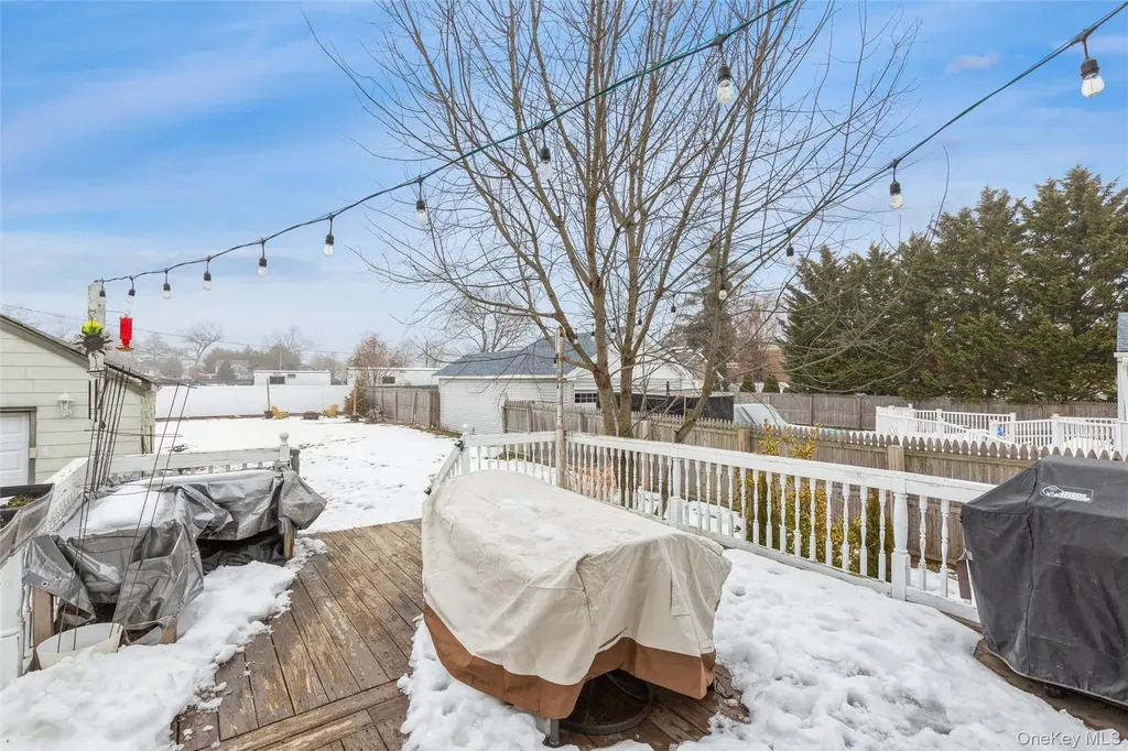 123 Carman Street Patchogue NY 11772