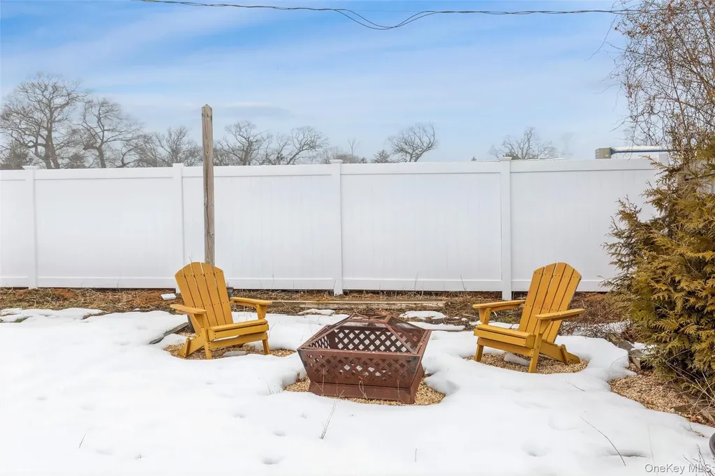 123 Carman Street Patchogue NY 11772