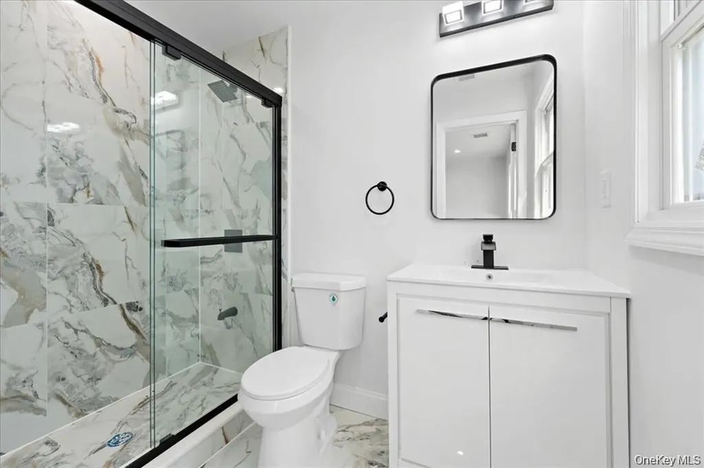 93 Thurton Place Yonkers NY 10704