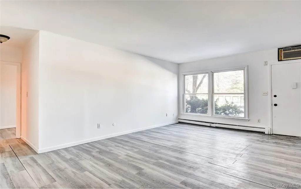 19 Gerald Drive Poughkeepsie NY 12601