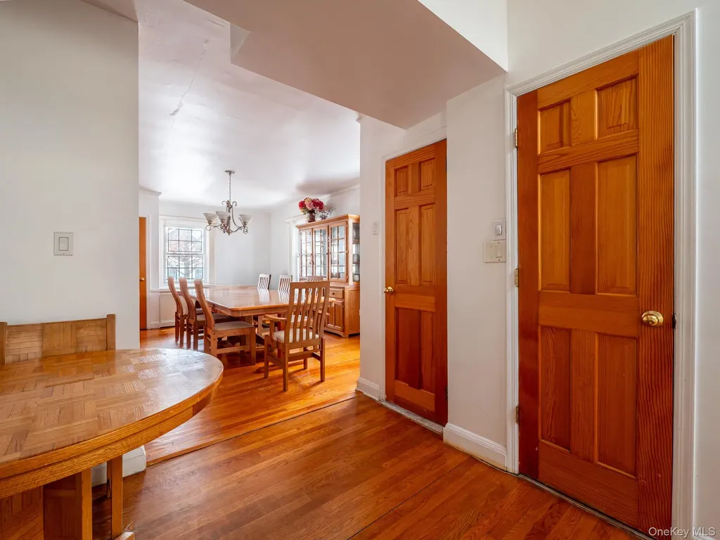 7531 179th Street Fresh Meadows NY 11366