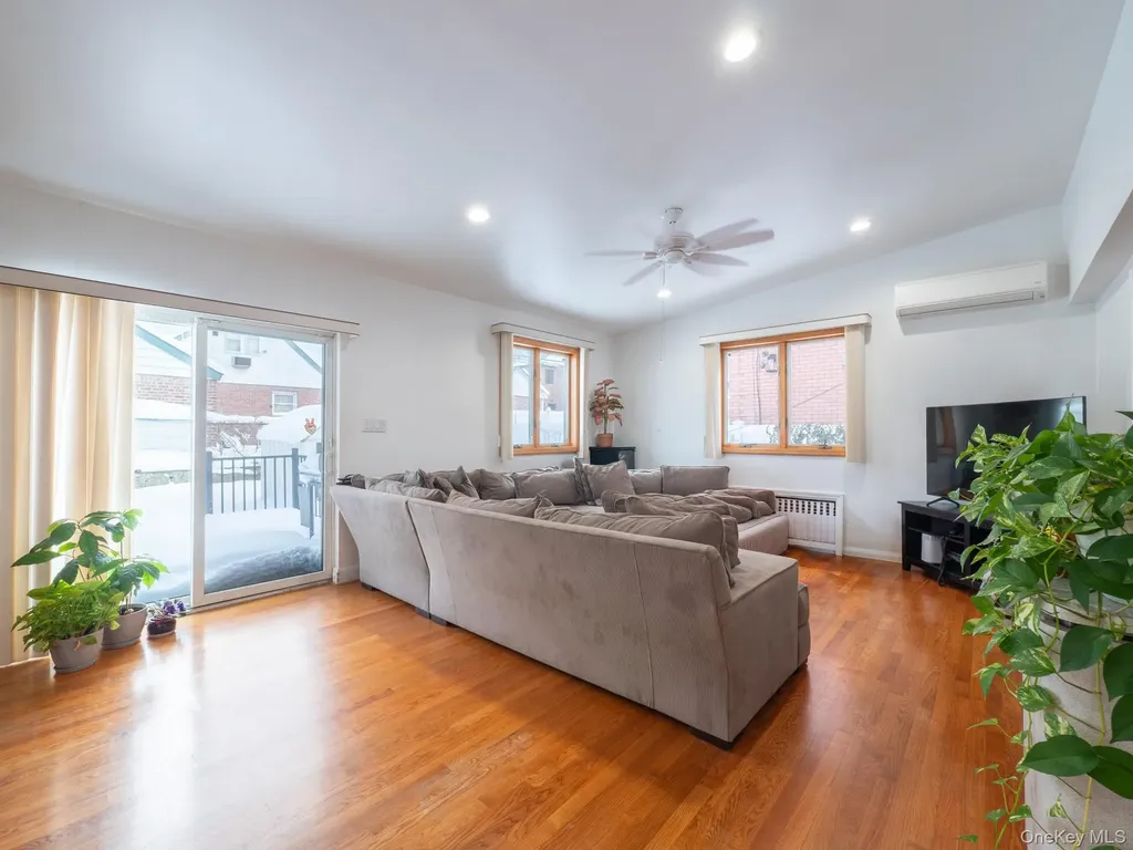 7531 179th Street Fresh Meadows NY 11366