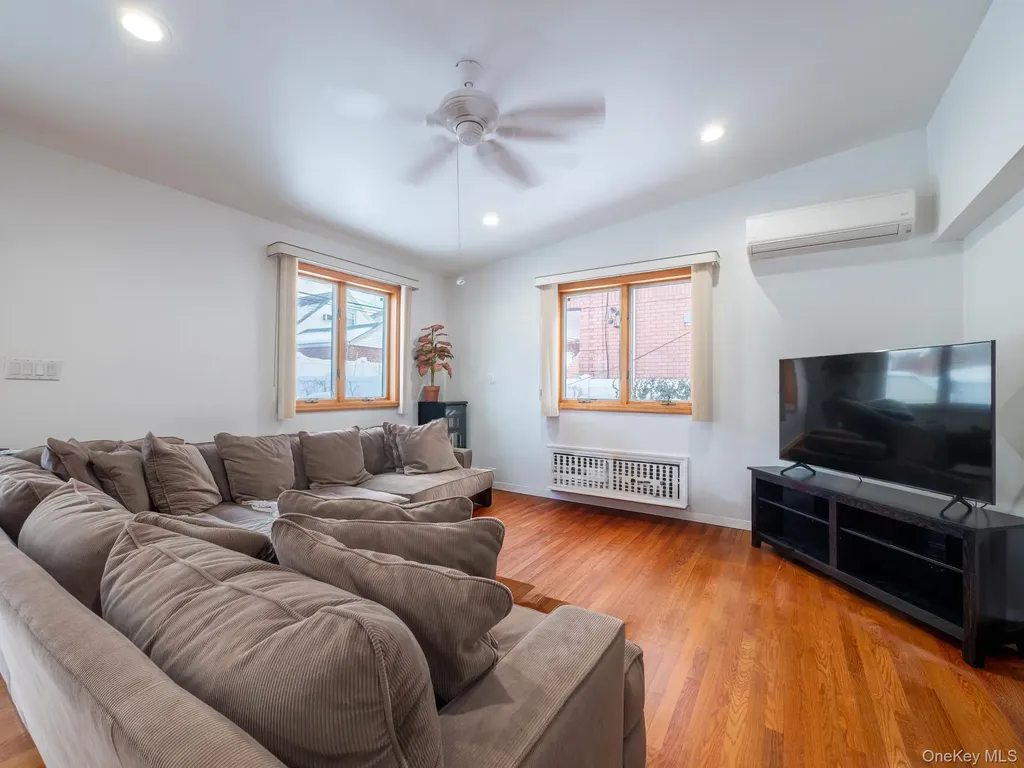 7531 179th Street Fresh Meadows NY 11366
