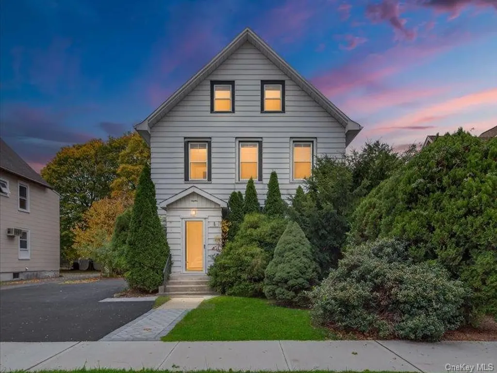 17 Maple Avenue W Suffern NY 10901